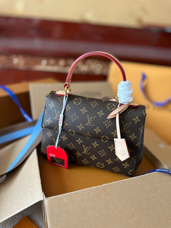 Franco Shops - Louis Vuittons  - 14856