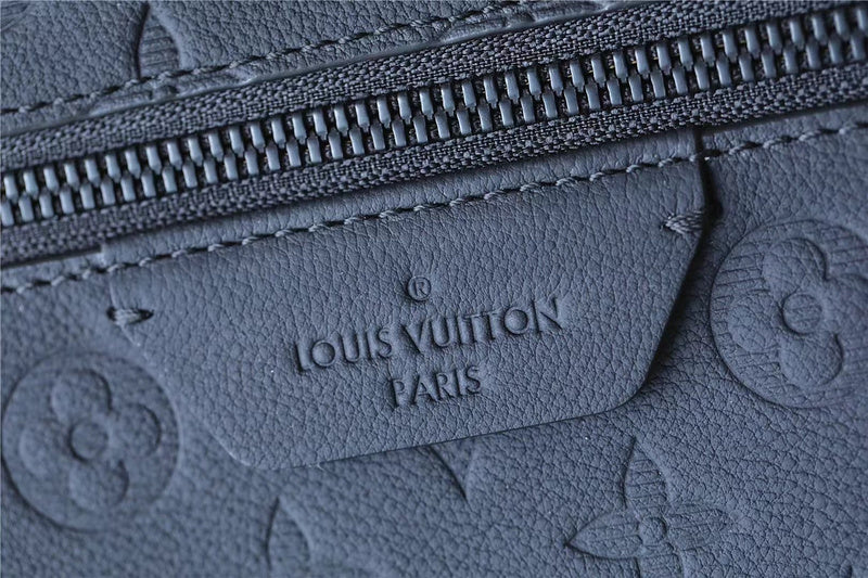 Franco Shops - Louis Vuittons  - 9565