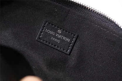 Franco Shops - Louis Vuittons  - 9225