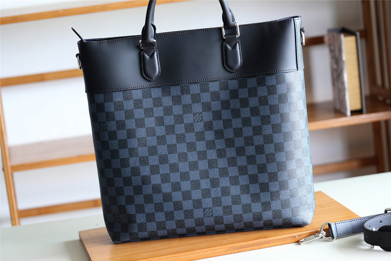 Franco Shops - Louis Vuittons  - 9884