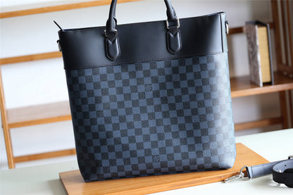 Franco Shops - Louis Vuittons  - 9884