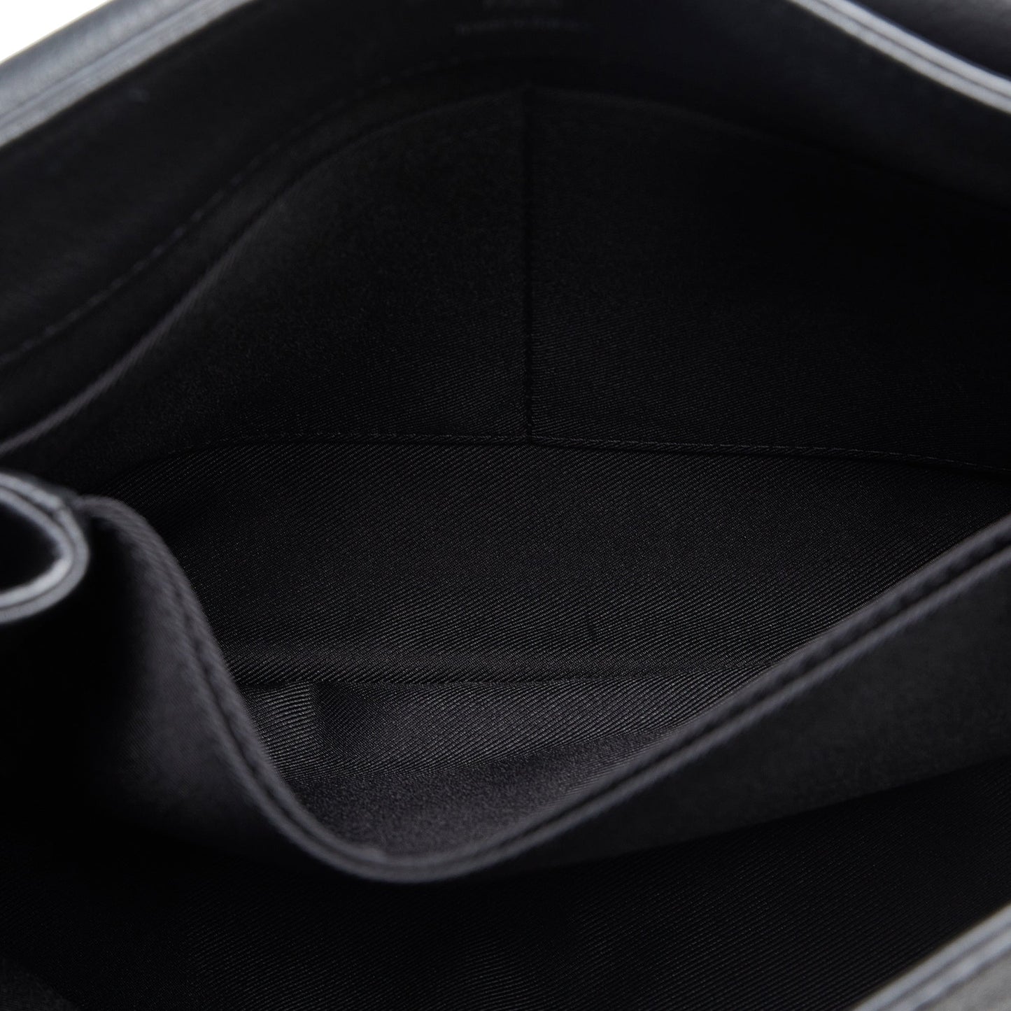 LOUIS VUITTON Lockme II Satchel