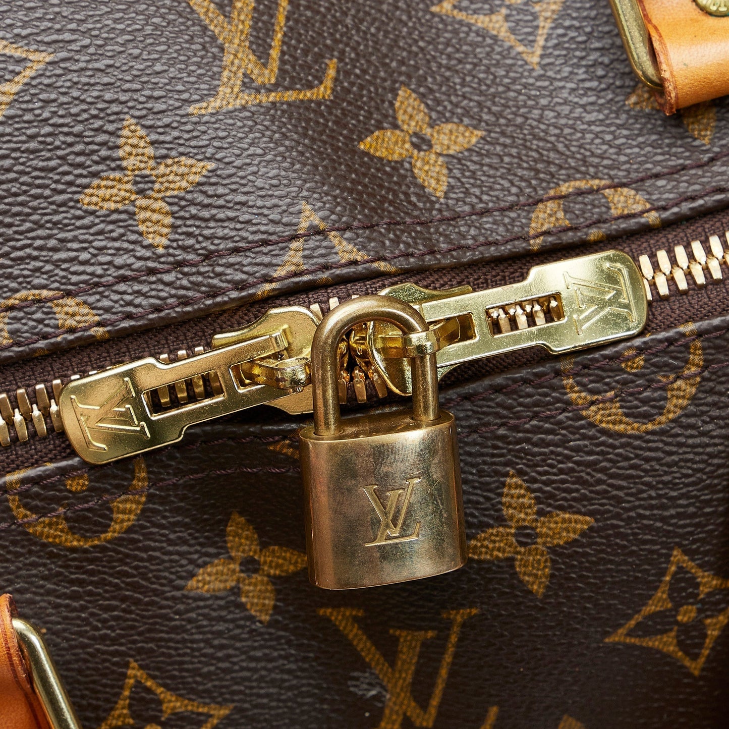 LOUIS VUITTON Monogram Keepall Bandouliere 55 Travel Bag