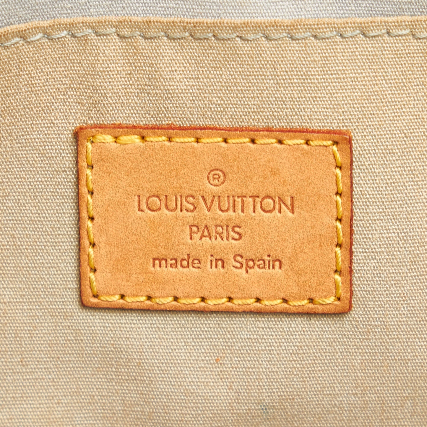 LOUIS VUITTON Monogram Vernis Roxbury Drive White