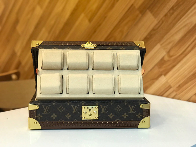 Franco Shops - Louis Vuittons  - 9499