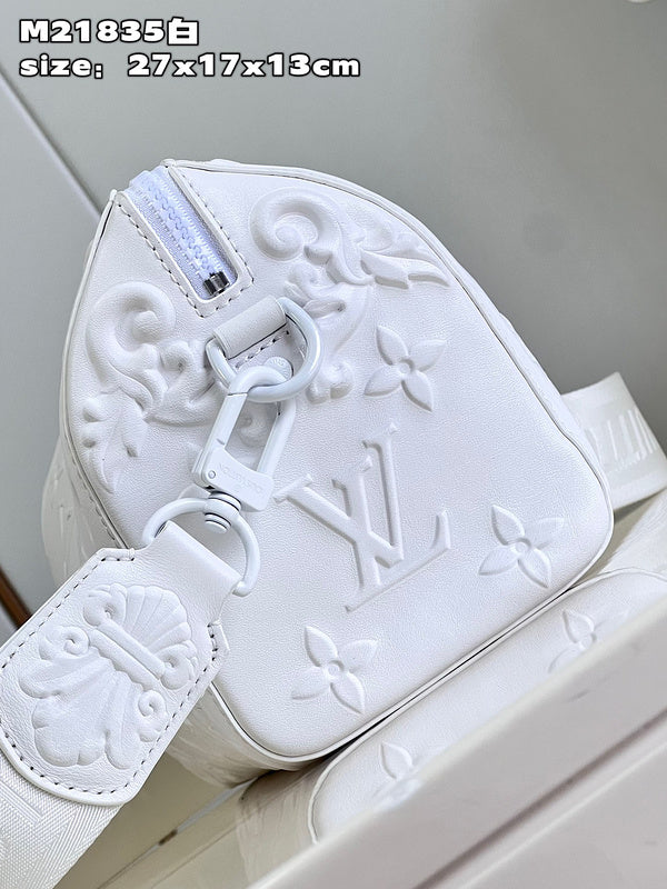 Franco Shops - Louis Vuittons  - 15374