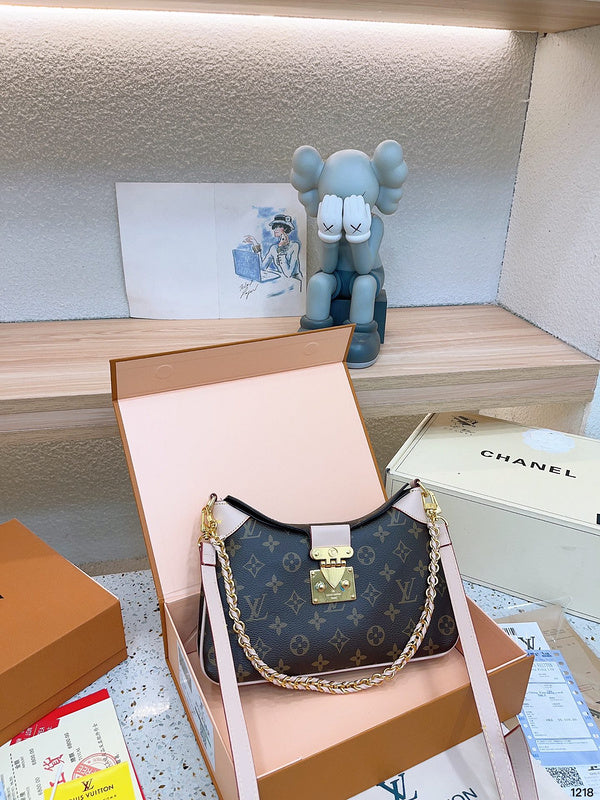Franco Shops - Louis Vuittons  - 14874