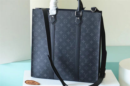Franco Shops - Louis Vuittons  - 10023