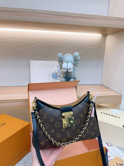Franco Shops - Louis Vuittons  - 14878
