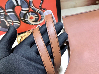 Gucci Bags - The Tote   497