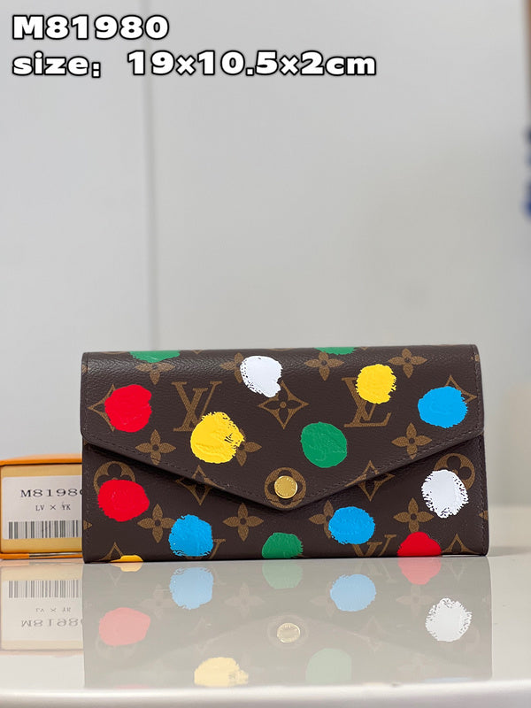 Franco Shops - Louis Vuittons  - 15702