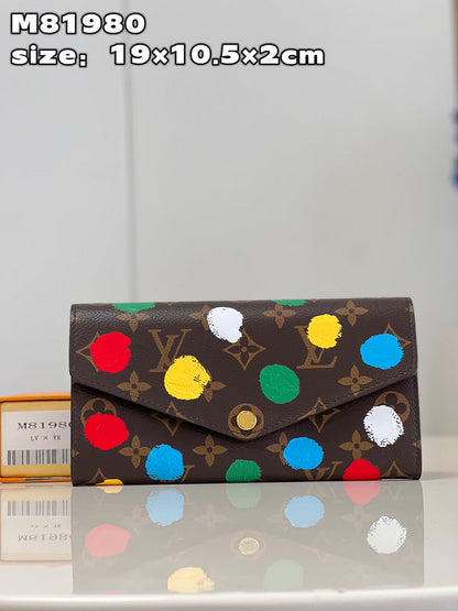 Franco Shops - Louis Vuittons  - 15702