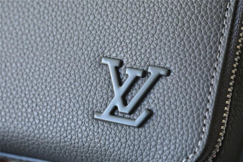 Franco Shops - Louis Vuittons  - 9970