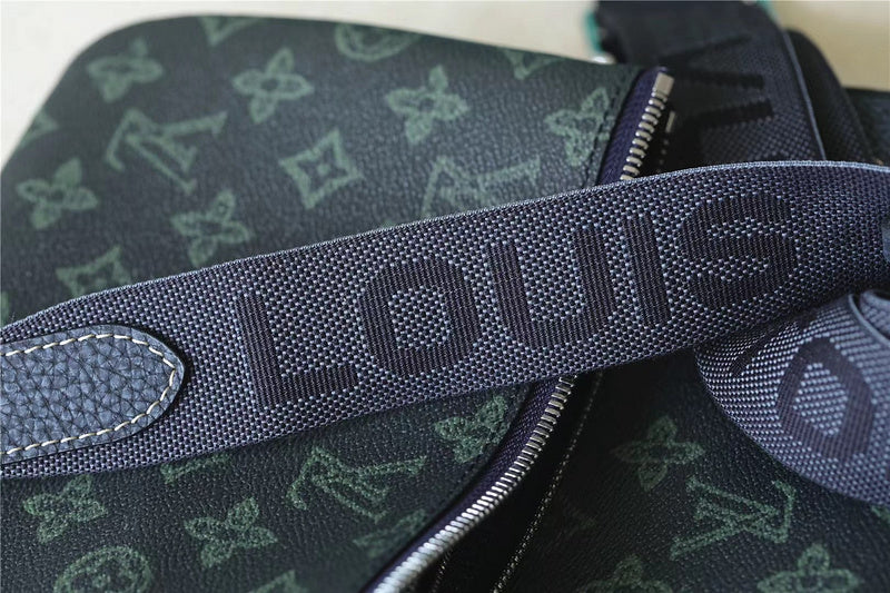 Franco Shops - Louis Vuittons  - 10052