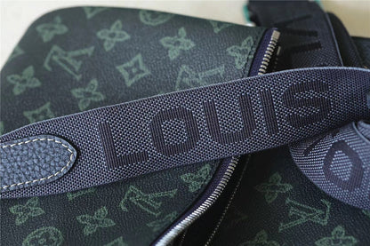 Franco Shops - Louis Vuittons  - 10052