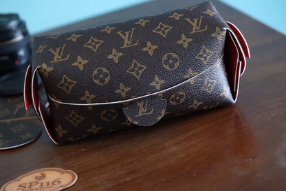 Franco Shops - Louis Vuittons  - 9261