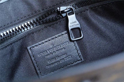 Franco Shops - Louis Vuittons  - 9815