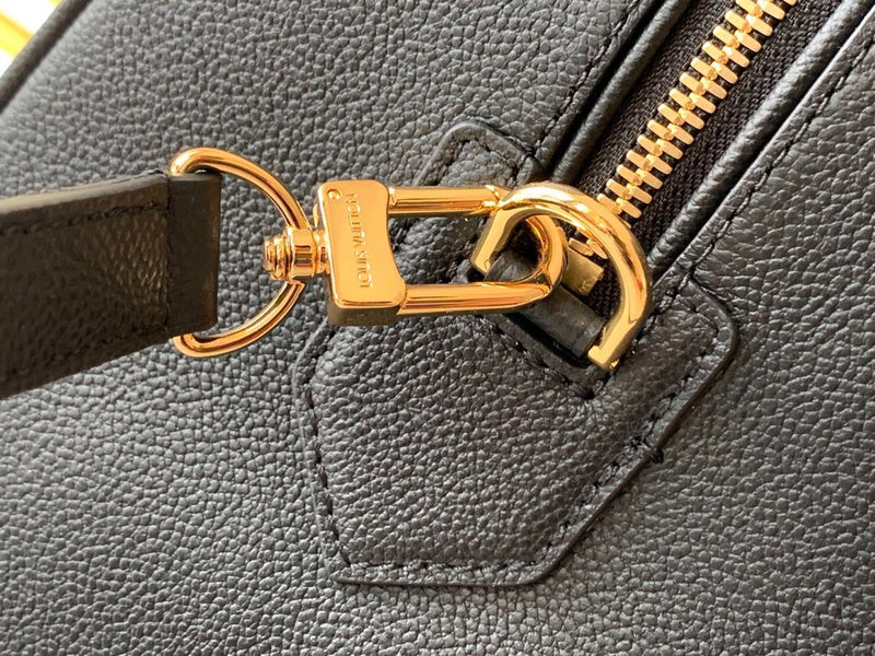 Franco Shops - Louis Vuittons  - 15215