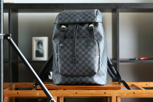 Franco Shops - Louis Vuittons  - 9757
