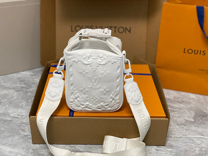 Franco Shops - Louis Vuittons  - 15479