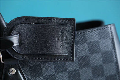 Franco Shops - Louis Vuittons  - 9864