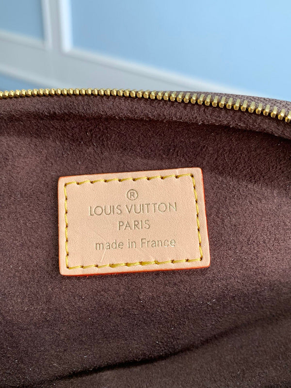 Franco Shops - Louis Vuittons  - 15403