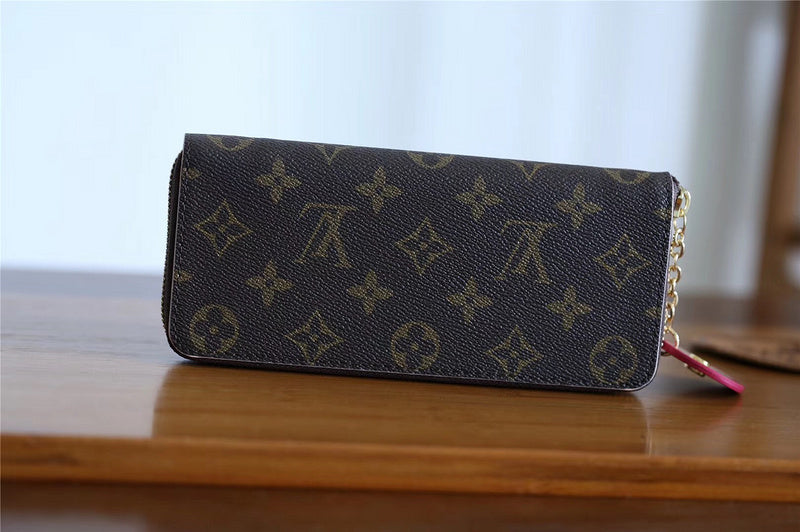 Franco Shops - Louis Vuittons  - 9420