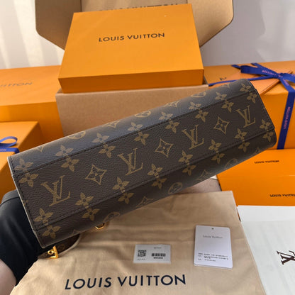 Franco Shops - Louis Vuittons  - 15835