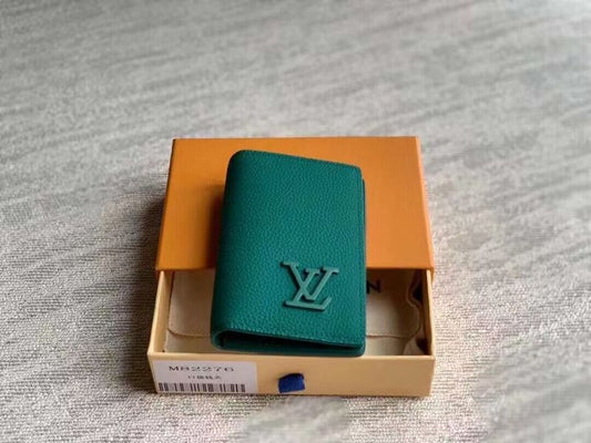 Franco Shops - Louis Vuittons  - 15281