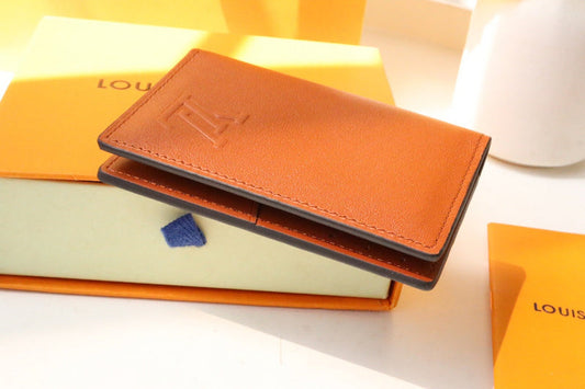 Franco Shops - Louis Vuittons  - 15777