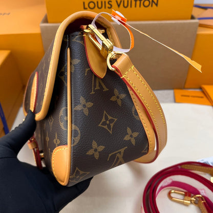 Franco Shops - Louis Vuittons  - 15840