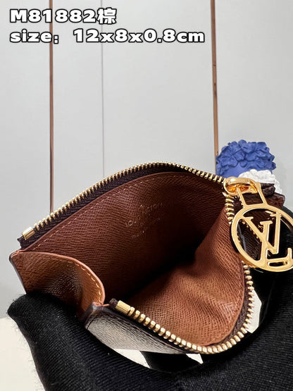 Franco Shops - Louis Vuittons  - 15715
