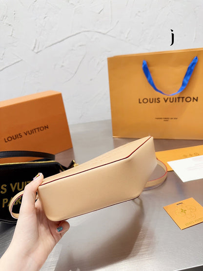 Franco Shops - Louis Vuittons  - 14919