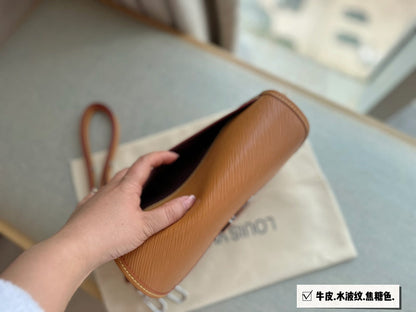 Franco Shops - Louis Vuittons  - 14935