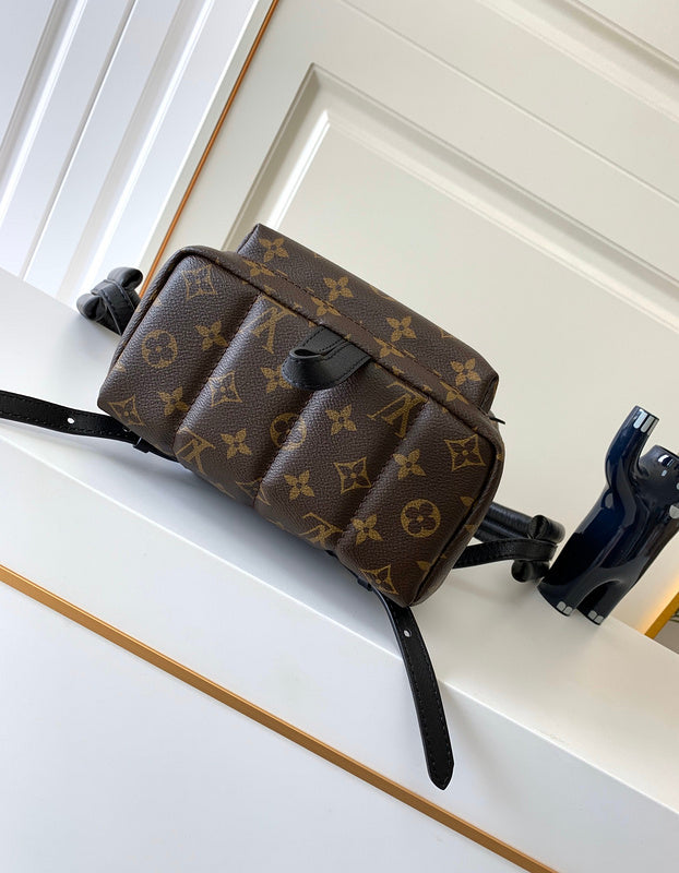 Franco Shops - Louis Vuittons  - 15357