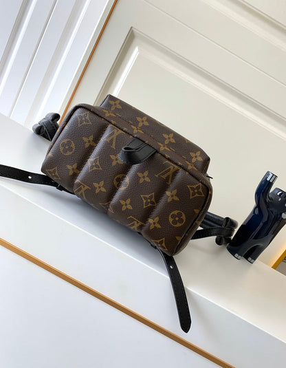 Franco Shops - Louis Vuittons  - 15357