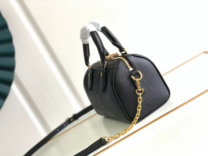 Franco Shops - Louis Vuittons  - 15285