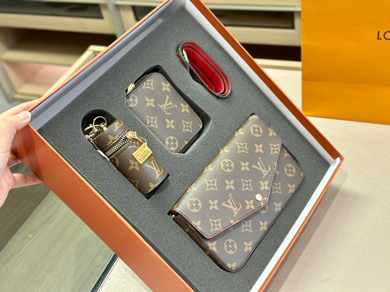 Franco Shops - Louis Vuittons  - 14892