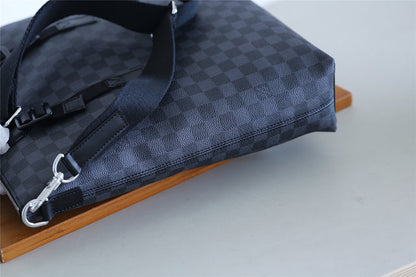 Franco Shops - Louis Vuittons  - 9839