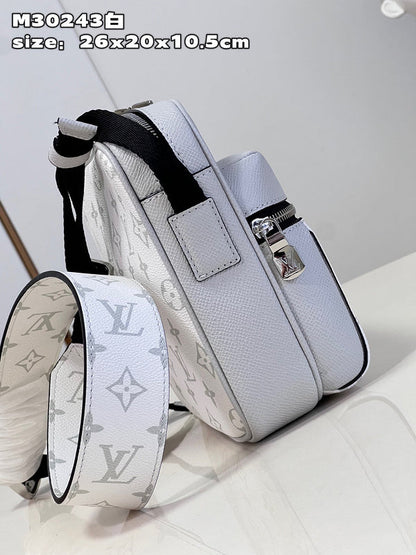 Franco Shops - Louis Vuittons  - 15387