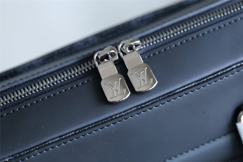 Franco Shops - Louis Vuittons  - 9883