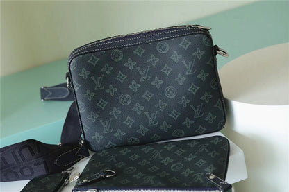 Franco Shops - Louis Vuittons  - 10052