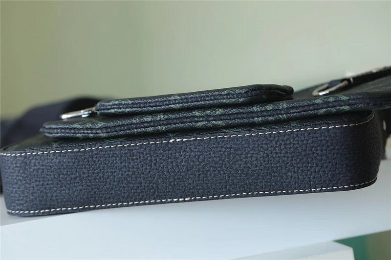 Franco Shops - Louis Vuittons  - 10052