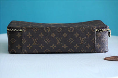 Franco Shops - Louis Vuittons  - 9205