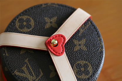Franco Shops - Louis Vuittons  - 9357