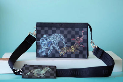 Franco Shops - Louis Vuittons  - 10032