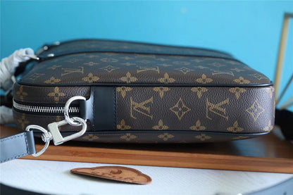Franco Shops - Louis Vuittons  - 9853