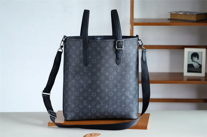 Franco Shops - Louis Vuittons  - 9845