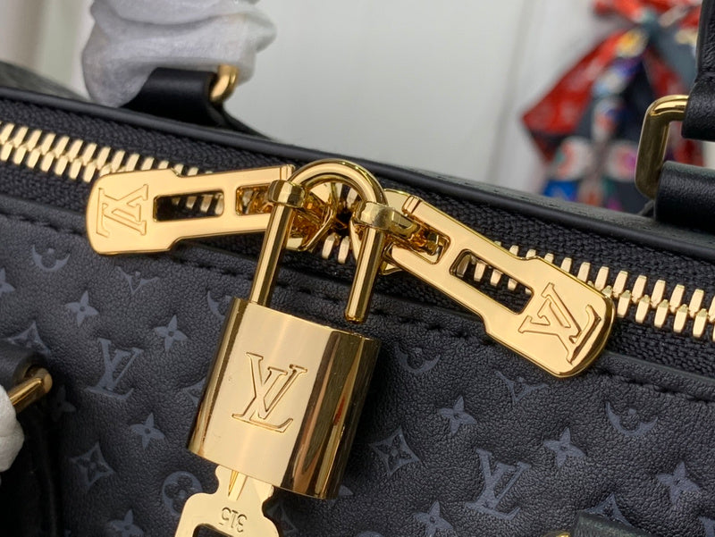Franco Shops - Louis Vuittons  - 15633