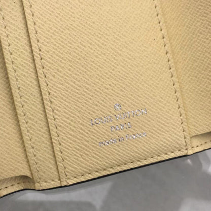Franco Shops - Louis Vuittons  - 9166